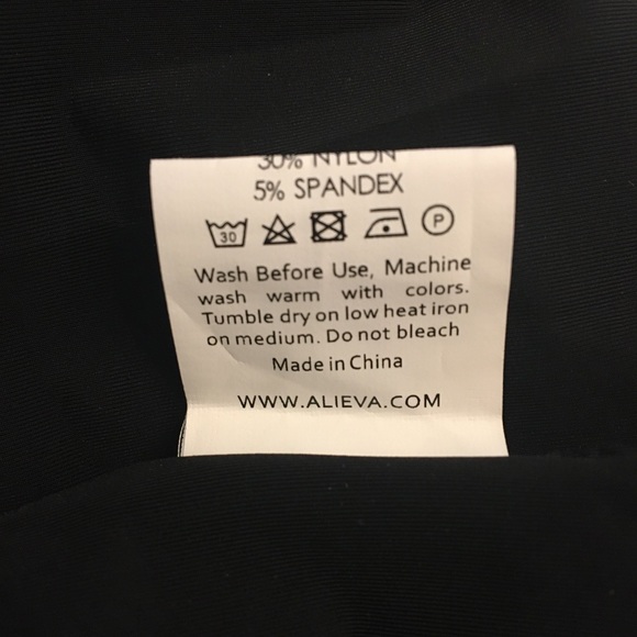 Stunning Black Alieva Dasha Modern LBD Midi Dress Size Small - Picture 8 of 9